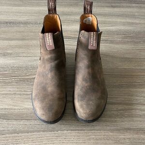 Blundstone Women’s Originals High Top Boots in Rustic Brown #1351